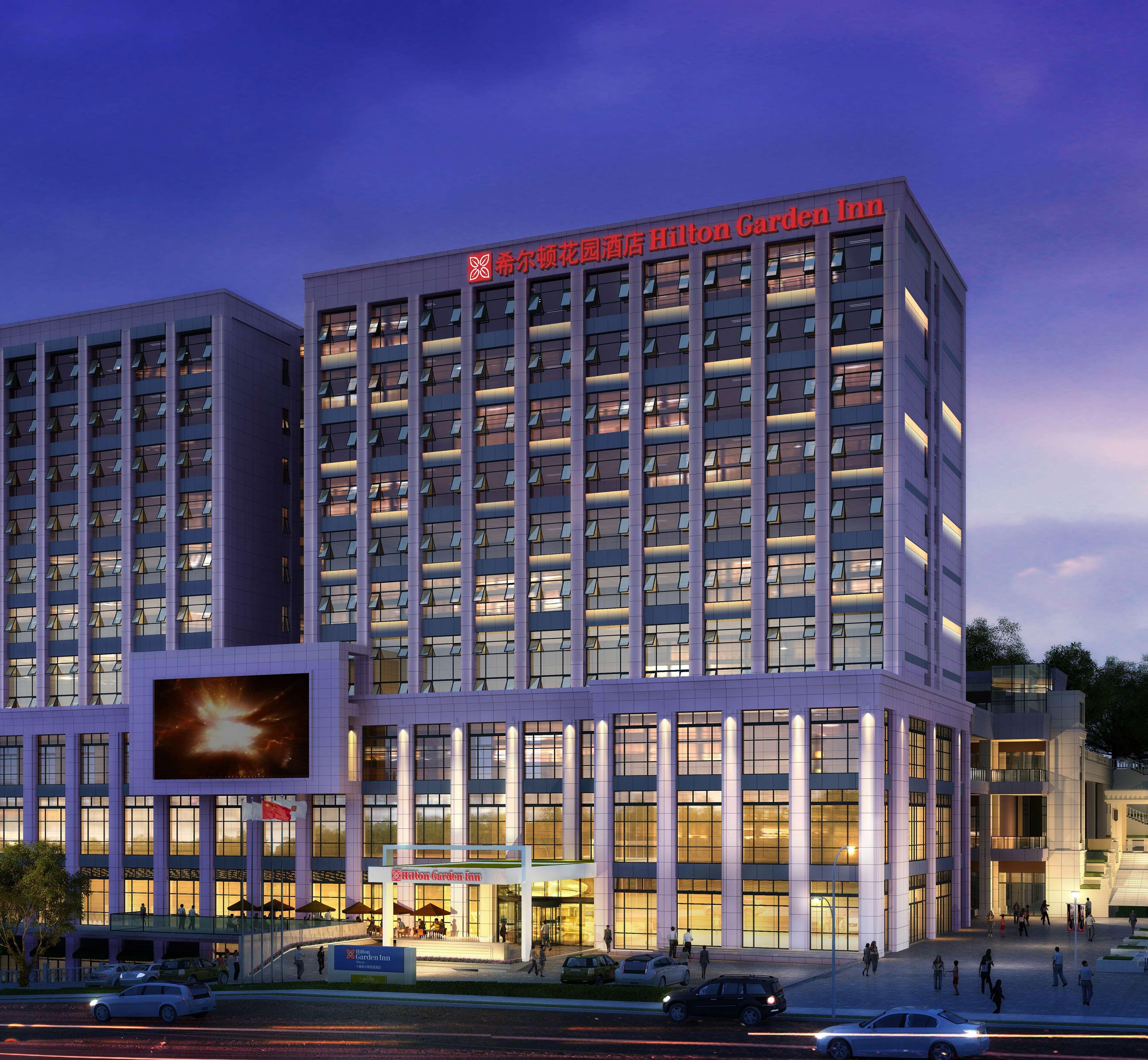 Hilton Garden Inn Shiyan Shiyan  Exterior photo